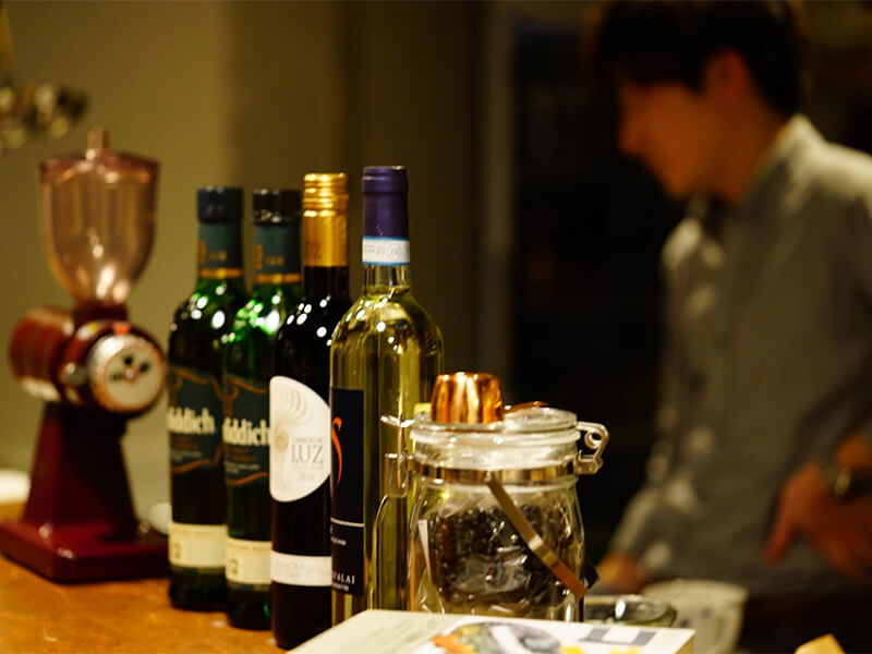 【卒業：日曜夜枠のお店紹介】酒呑みのための夜カフェ。Cafe UG